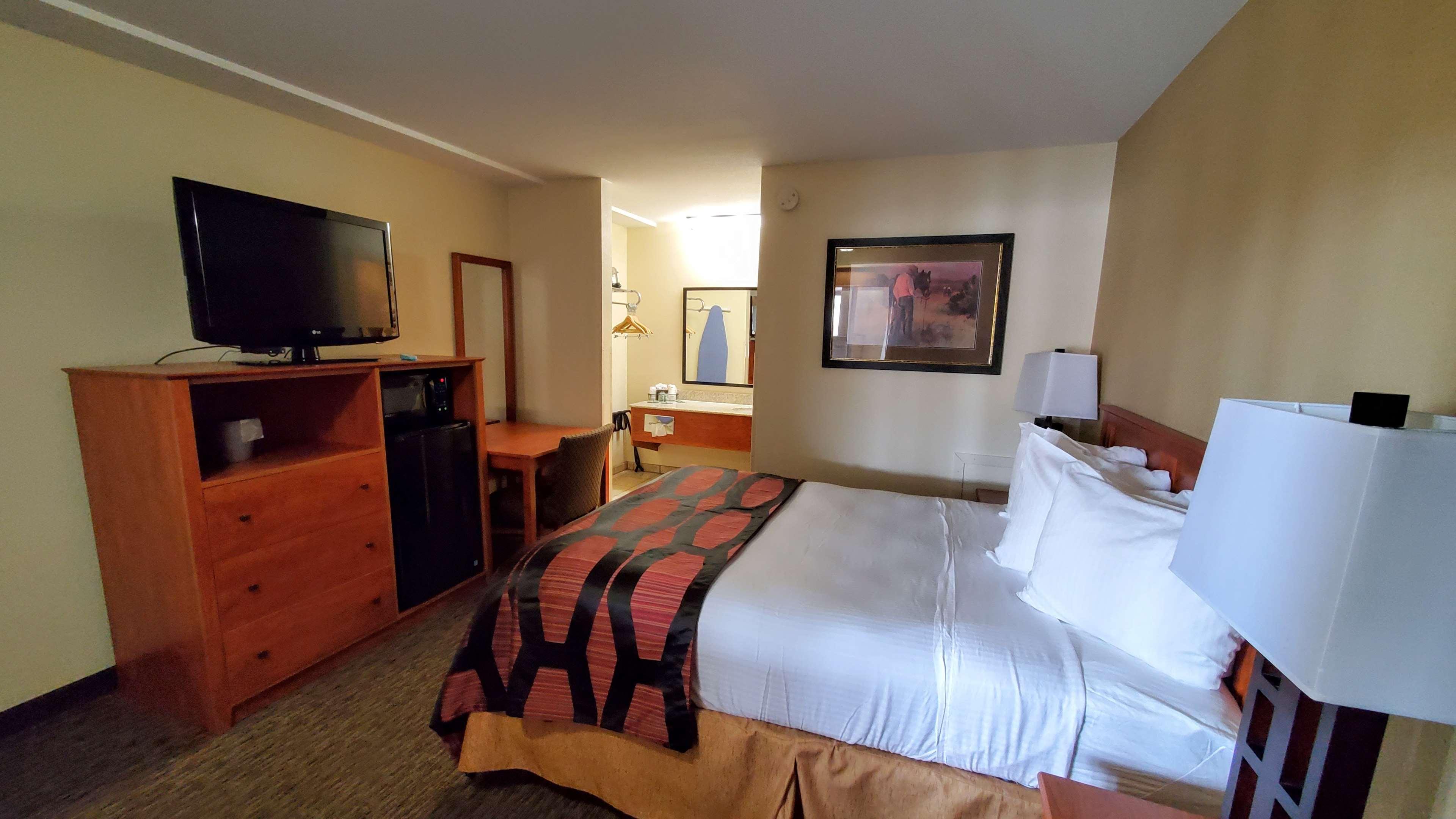 וול Best Western Plains Motel מראה חיצוני תמונה