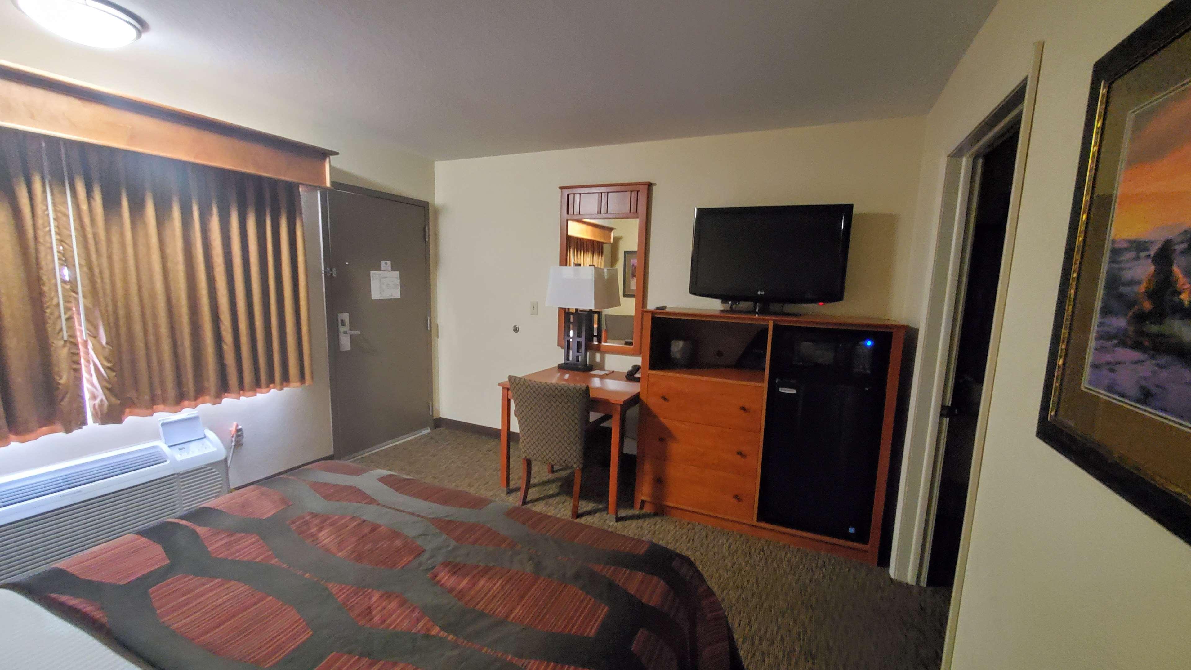 וול Best Western Plains Motel מראה חיצוני תמונה