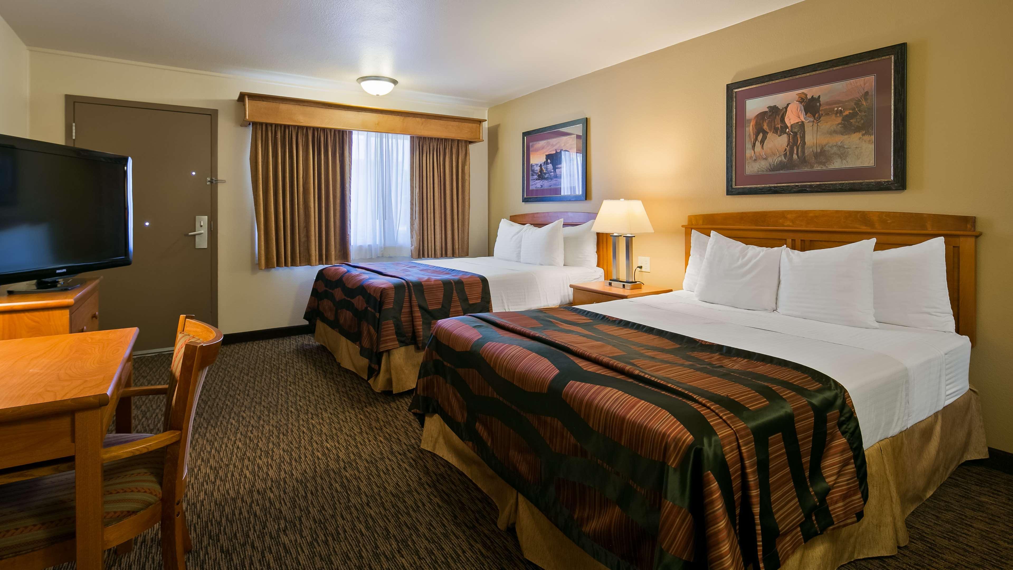 וול Best Western Plains Motel מראה חיצוני תמונה