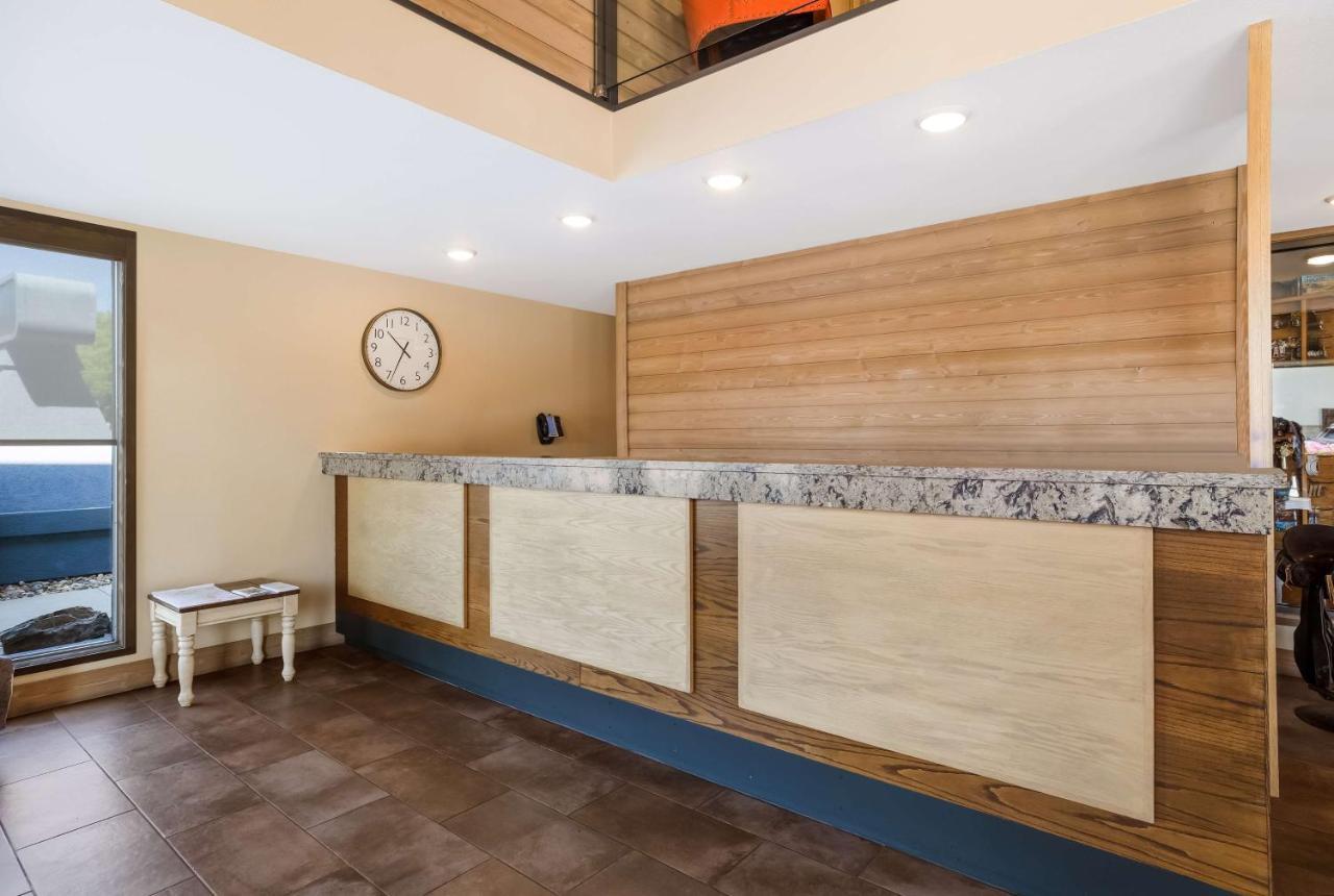 וול Best Western Plains Motel מראה חיצוני תמונה