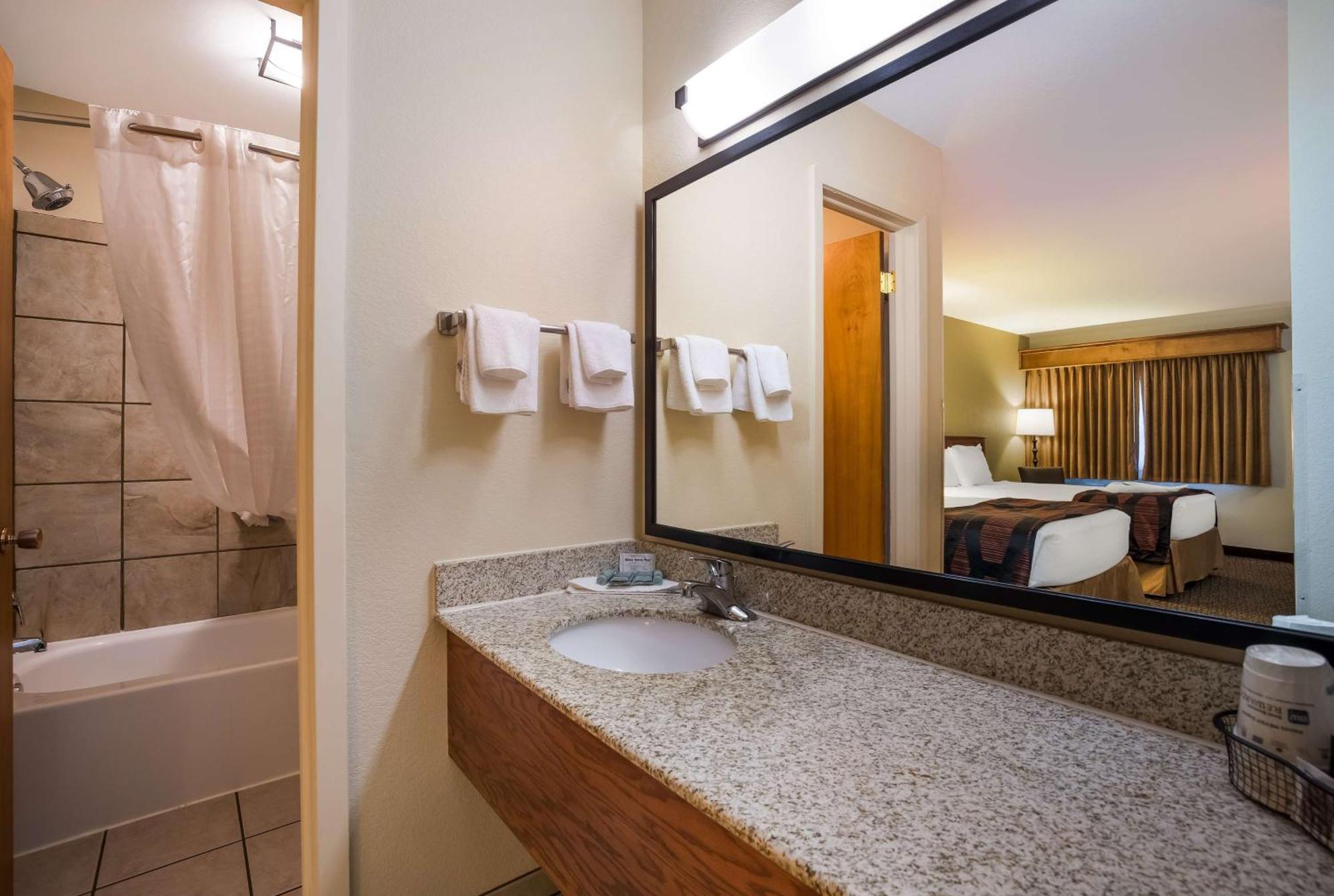 וול Best Western Plains Motel מראה חיצוני תמונה