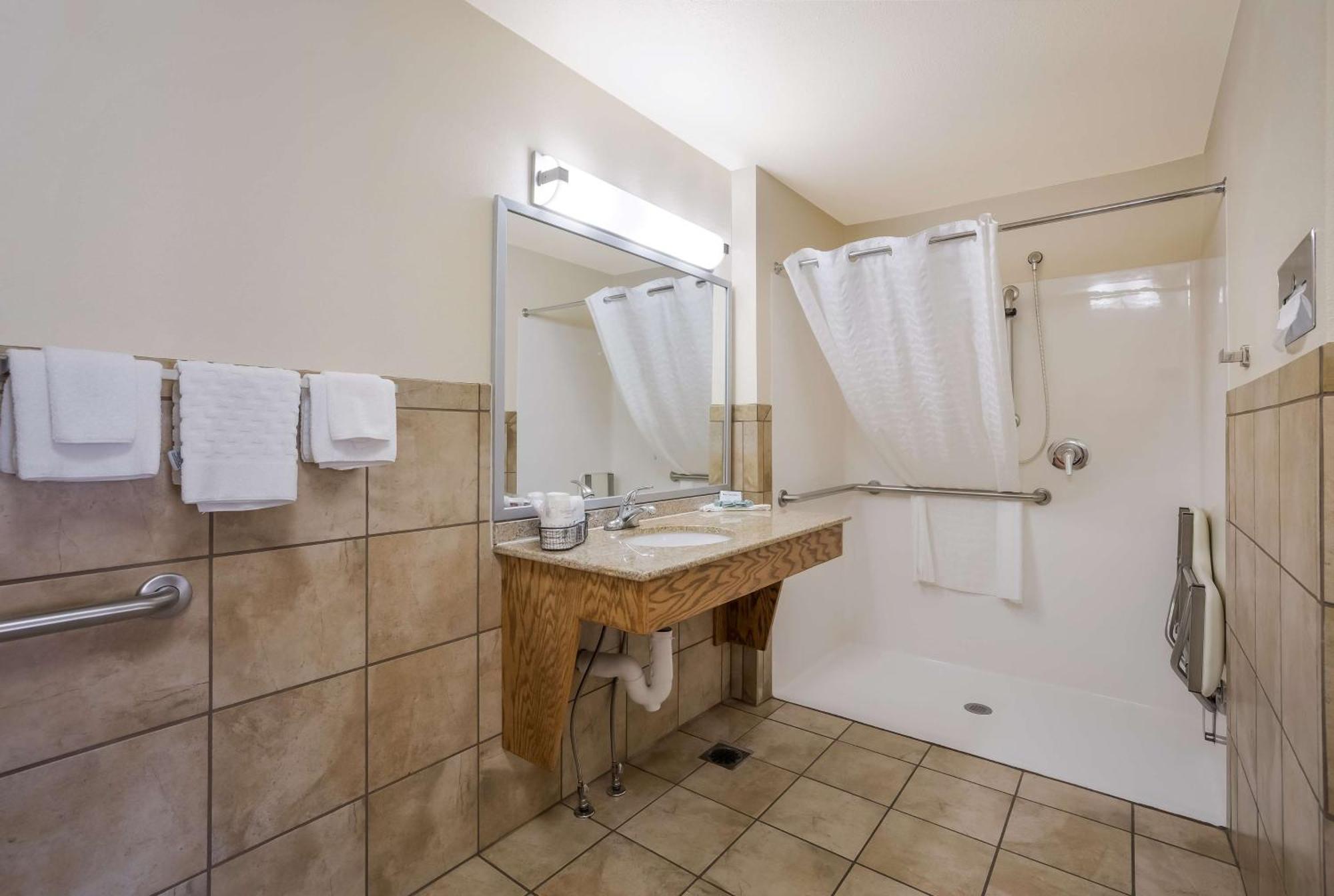וול Best Western Plains Motel מראה חיצוני תמונה