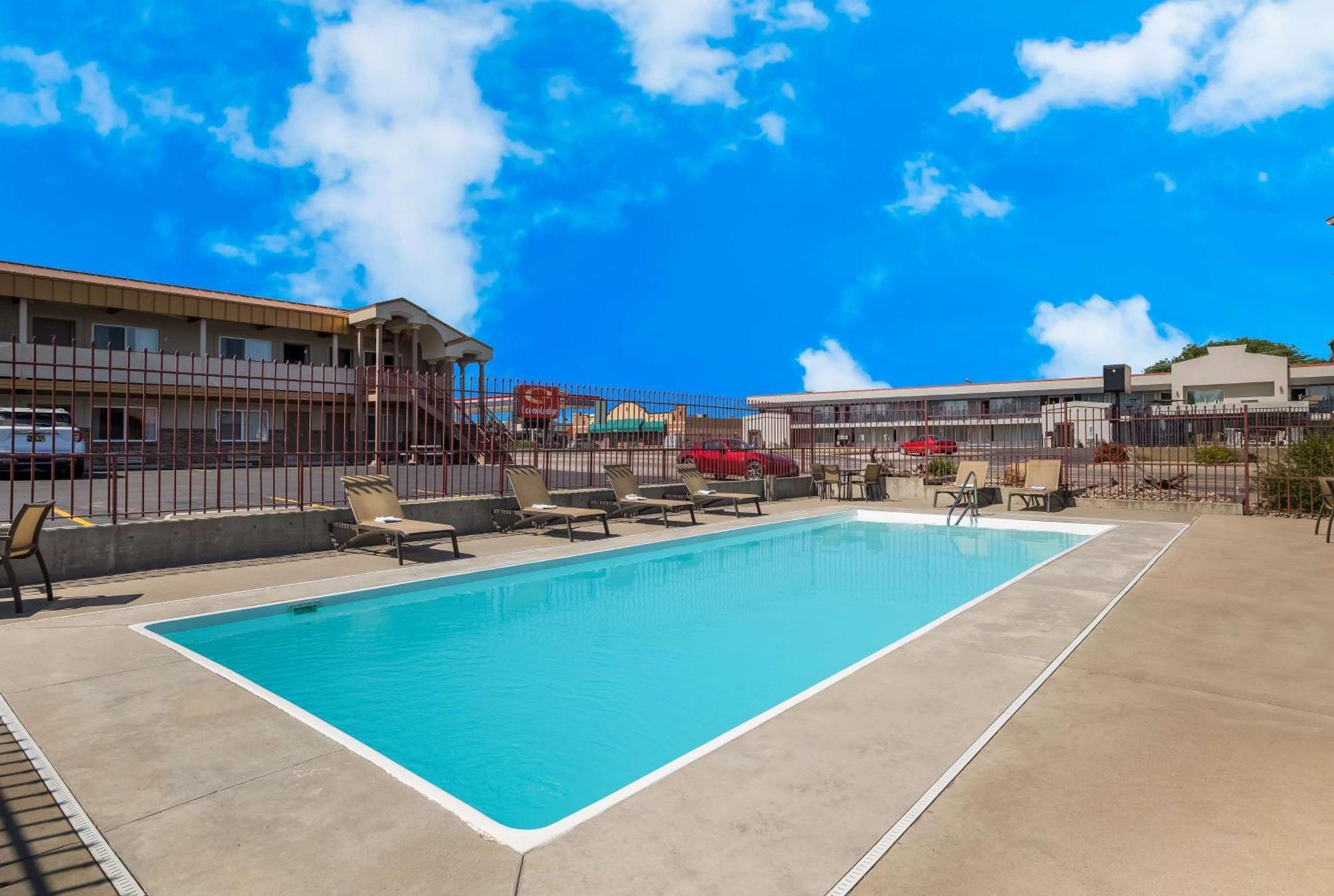 וול Best Western Plains Motel מראה חיצוני תמונה